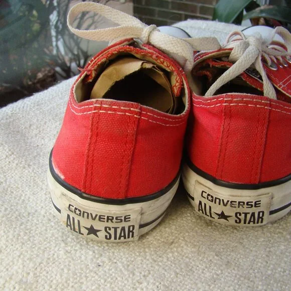 Converse All star red canvas low top sneakers, Size W 7 - Mens 5 - Picture 3 of 9